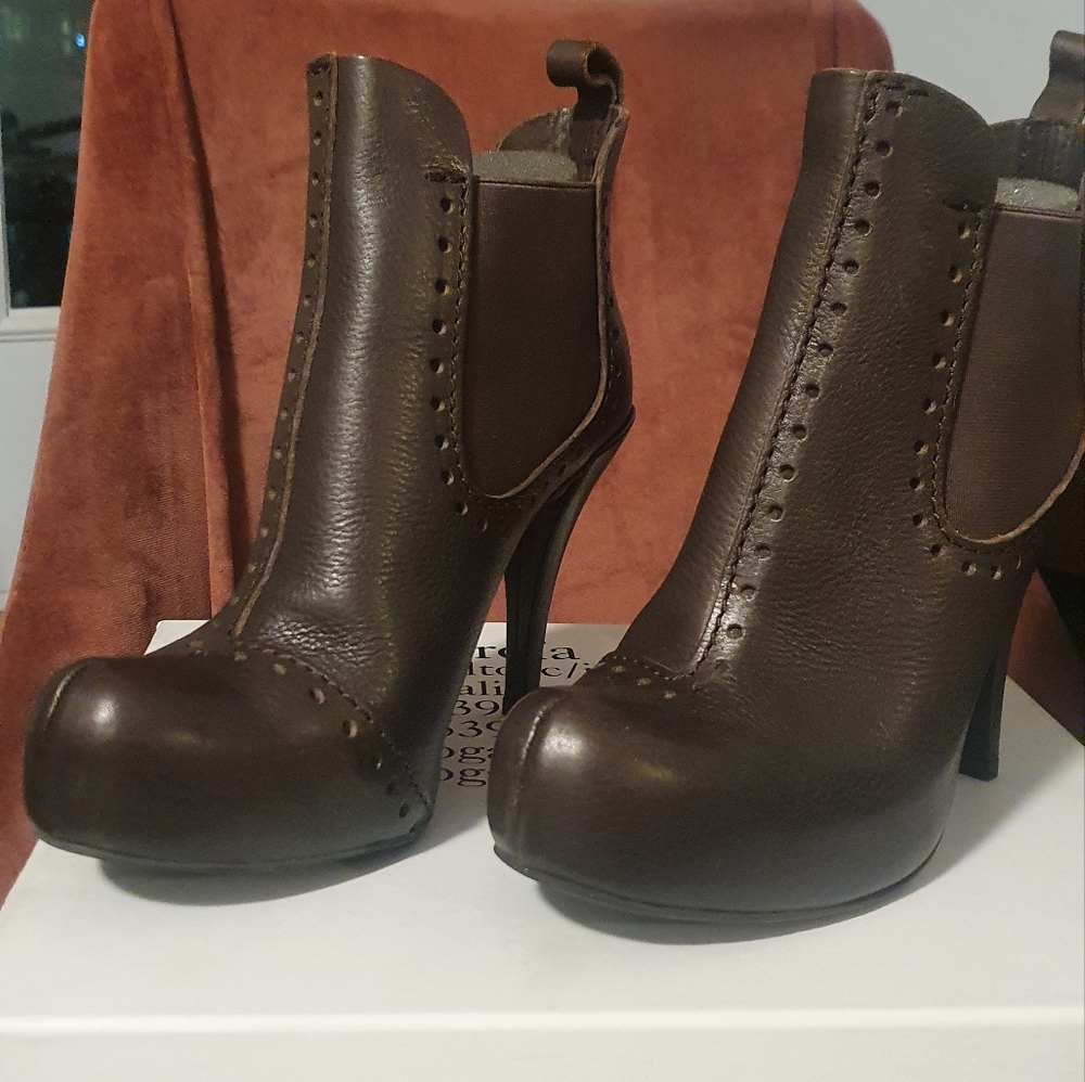 Made in Spain Genuine Leather Pedro García Ankle Boots Brown 7.5-8 US